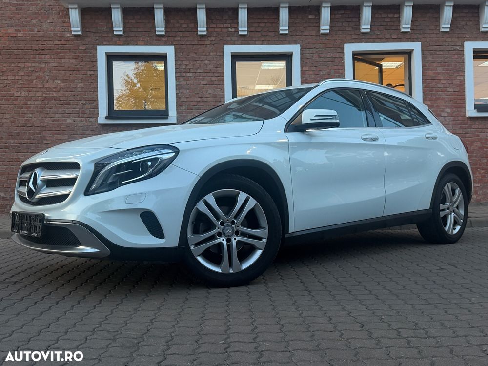 Mercedes-Benz GLA - 2