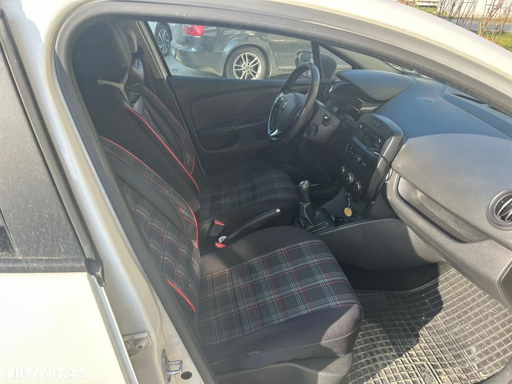 Renault Clio 1.5 dCi Life - 4