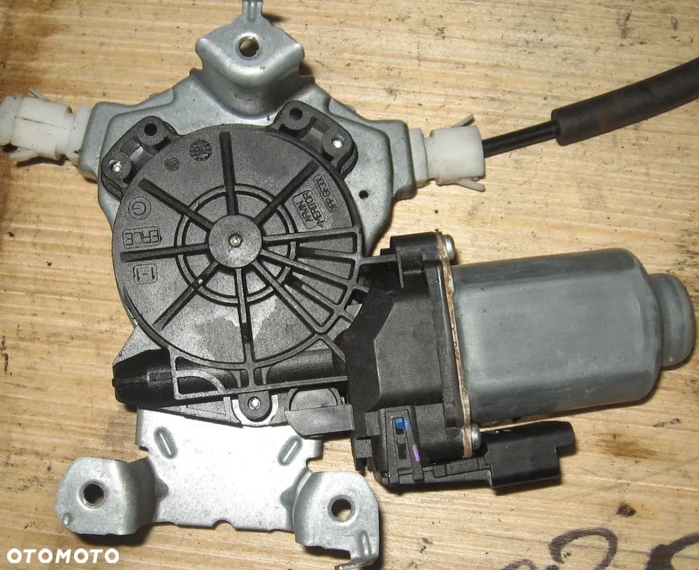 podnośnik szyby lewy przód NISSAN NOTE E11 - 2