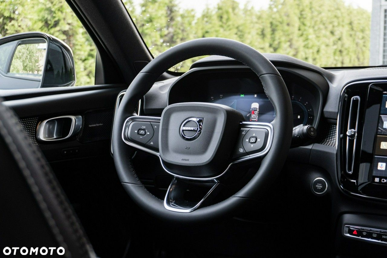 Volvo XC 40 - 22