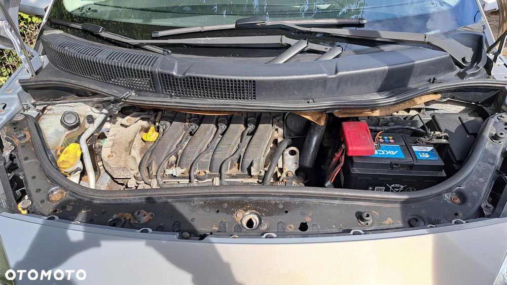 Renault Grand Scenic - 17