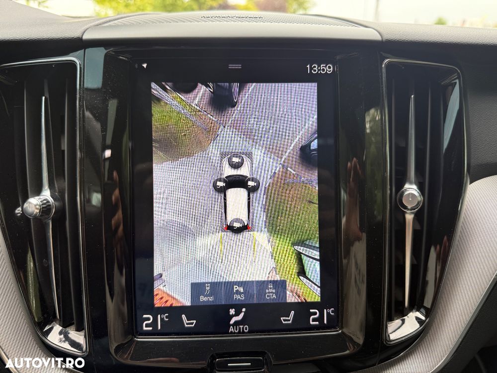 Volvo XC 60 D4 R-Design - 34