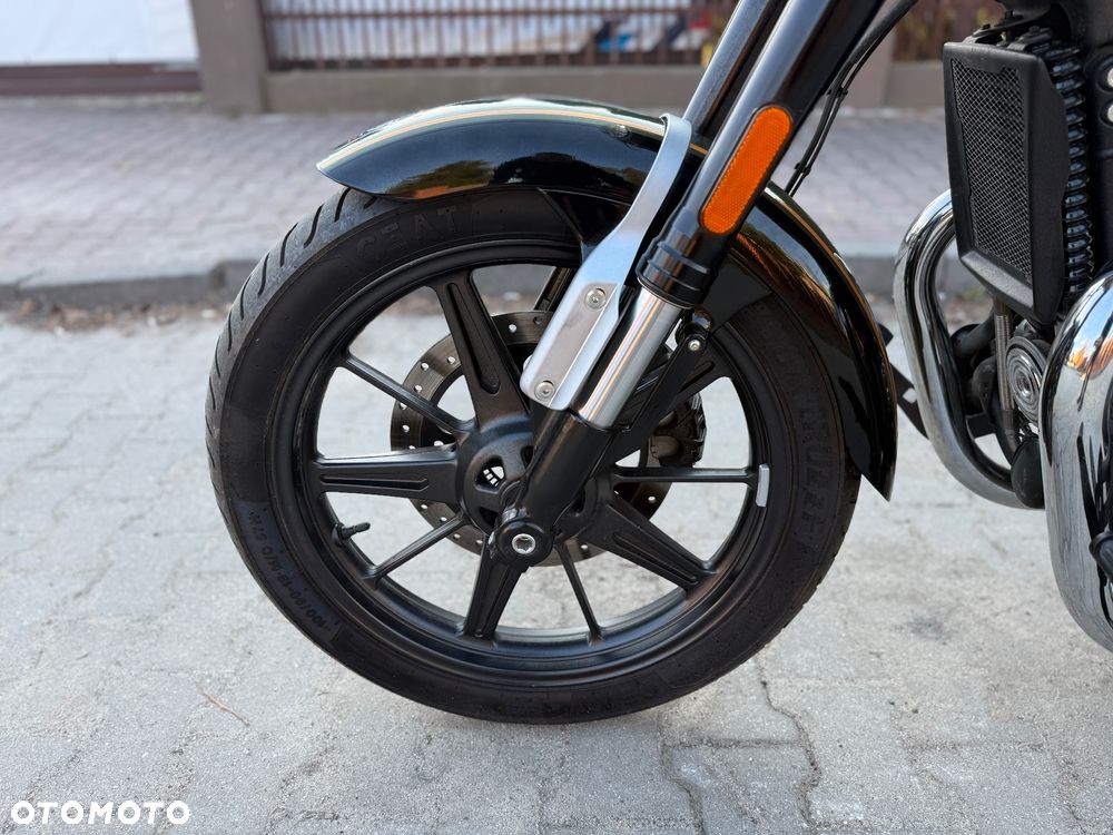 Royal Enfield Super Meteor - 19