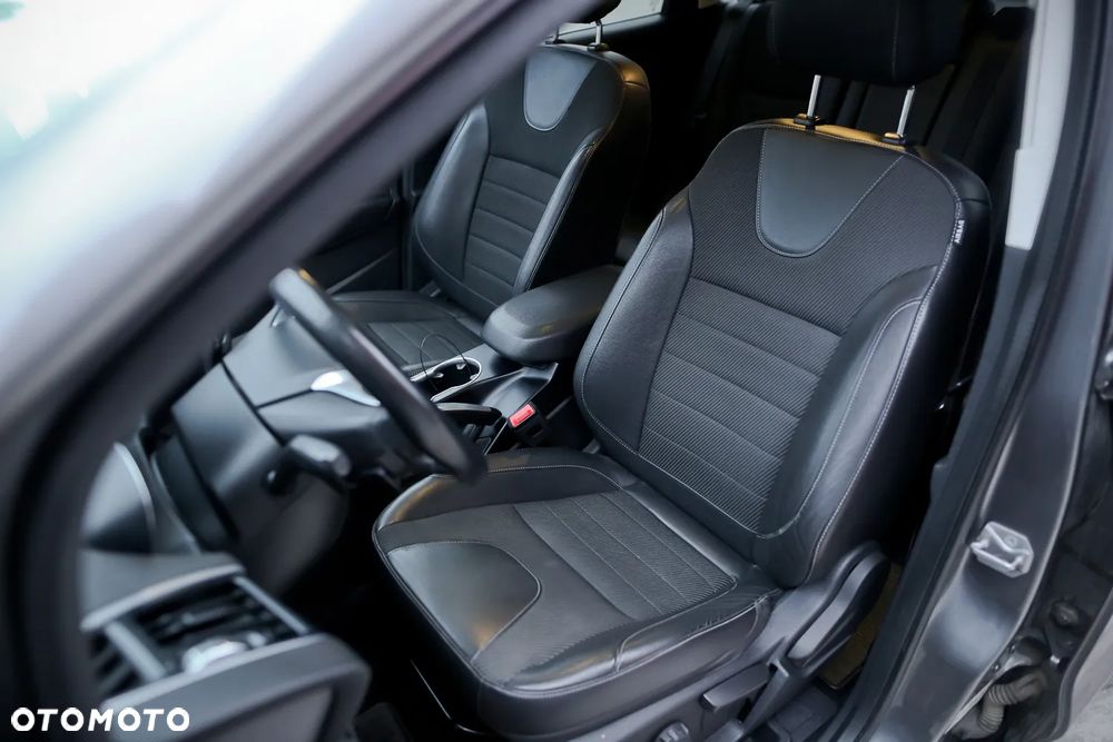 Ford Kuga 2.0 TDCi 4x4 Titanium - 20