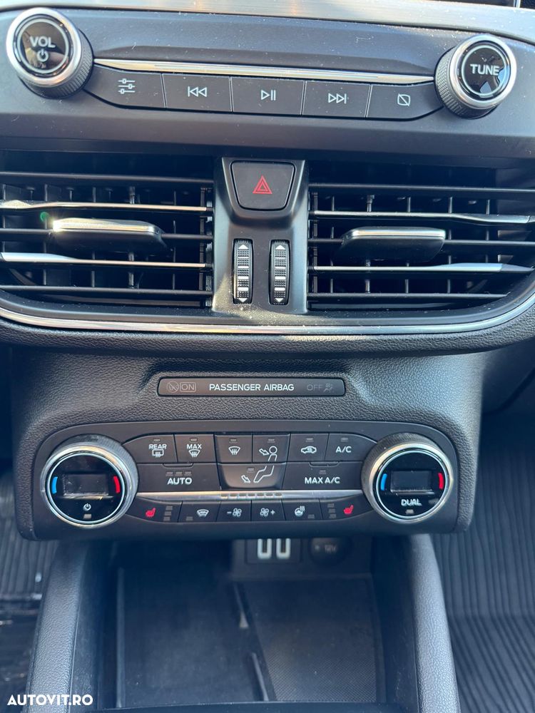 Ford Focus 1.5 EcoBlue Titanium - 12