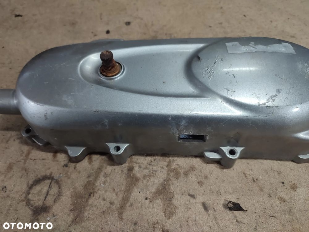 Dekiel, pokrywa silnika Peugeot V-Clic 50 - 3