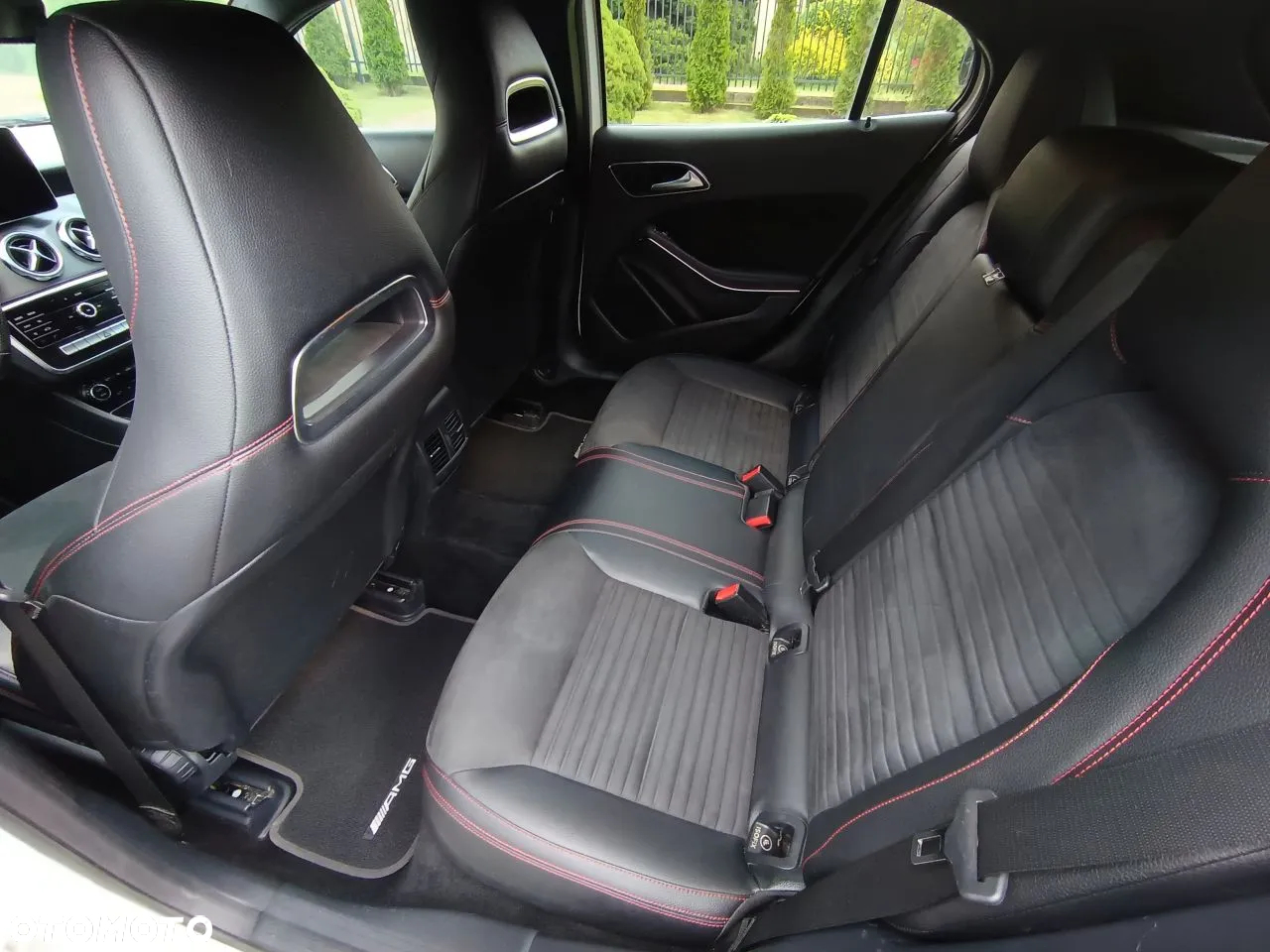 Mercedes-Benz GLA 200 (CDI) d 7G-DCT AMG Line - 11