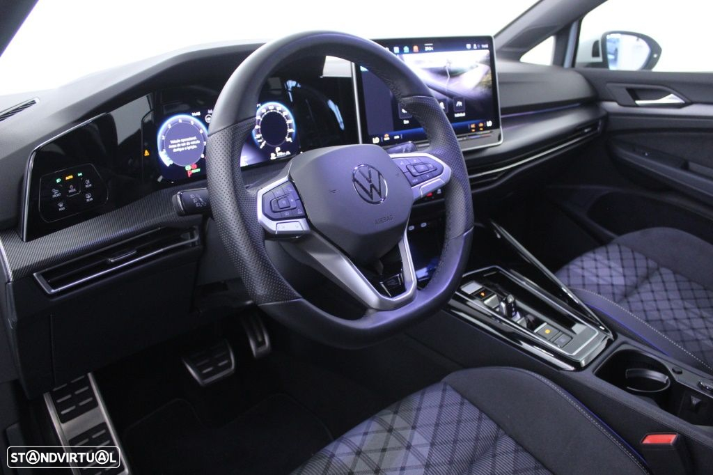 VW Golf Variant 1.5 eTSI R-Line DSG - 21