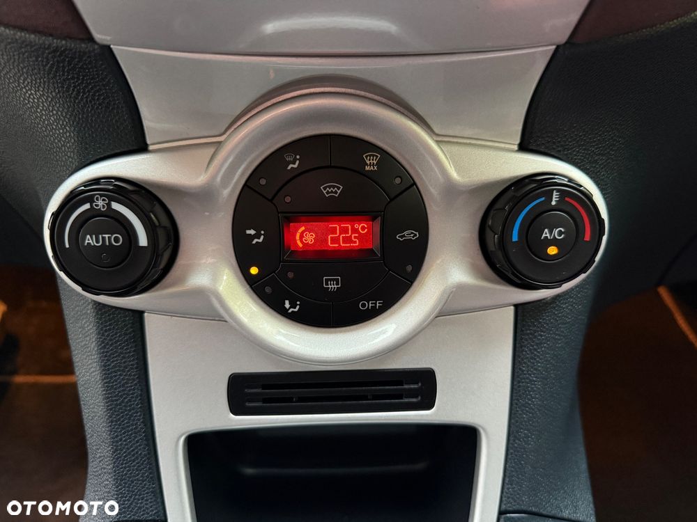 Ford Fiesta 1.6 TDCi Platinium X - 18