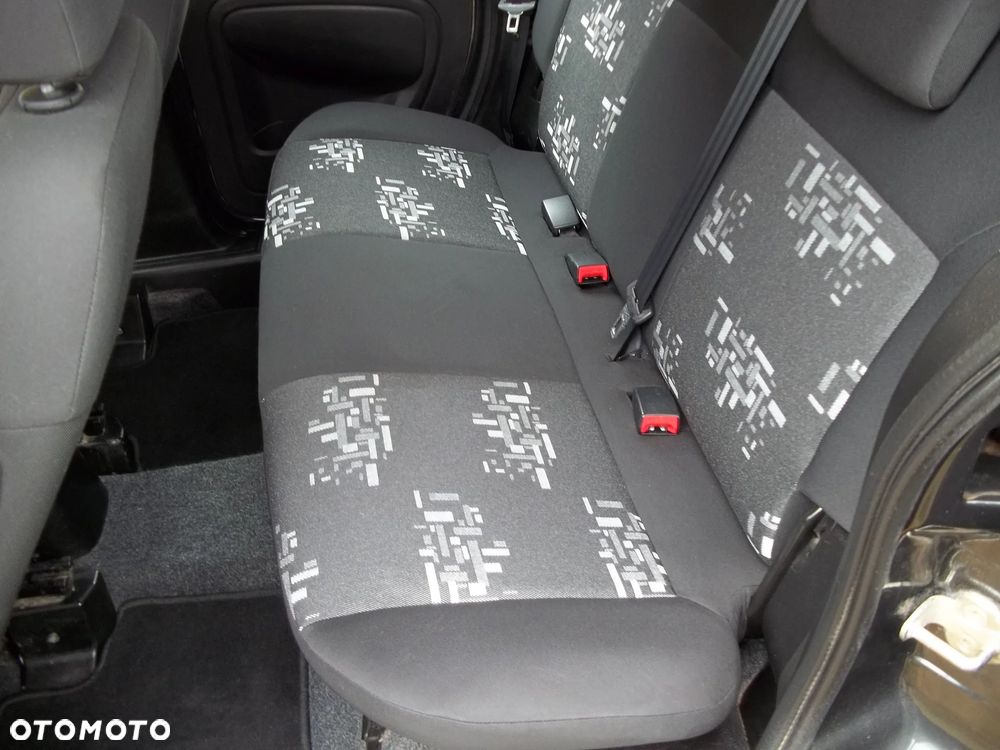 Fiat Qubo - 13