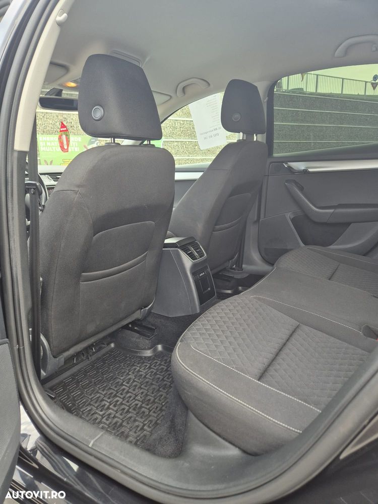 Skoda Octavia 2.0 TDI DSG Ambition - 17