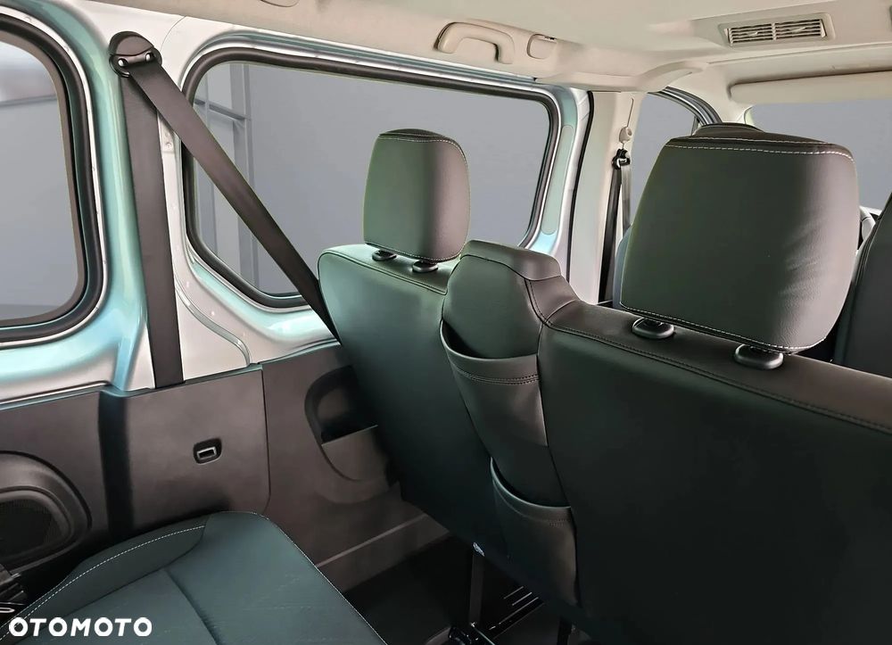 Renault Trafic - 25
