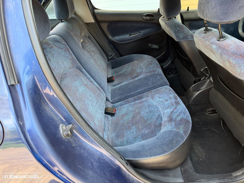 Peugeot 206 1.1 XR - 12