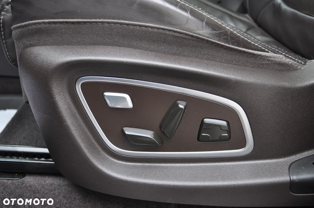 Renault Espace 1.6 dCi Energy Initiale Paris EDC 7os - 27