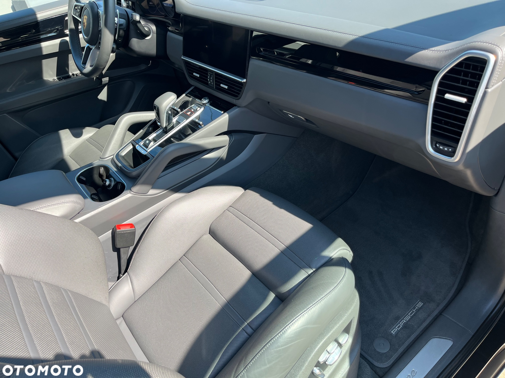 Porsche Cayenne Platinum Edition - 20