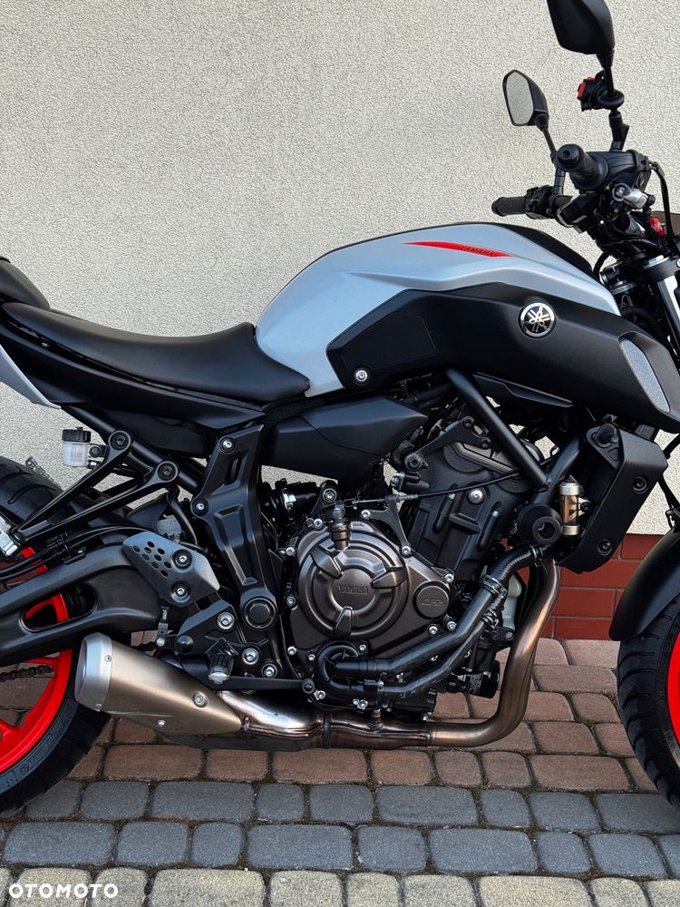 Yamaha MT - 8