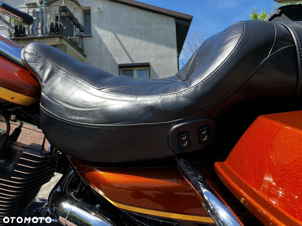 Harley-Davidson FLHTCU Ultra - 10