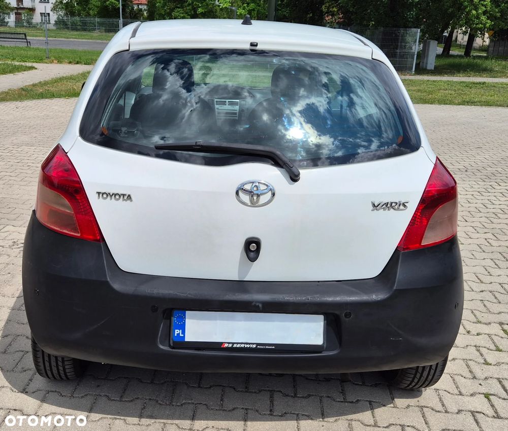 Toyota Yaris - 5
