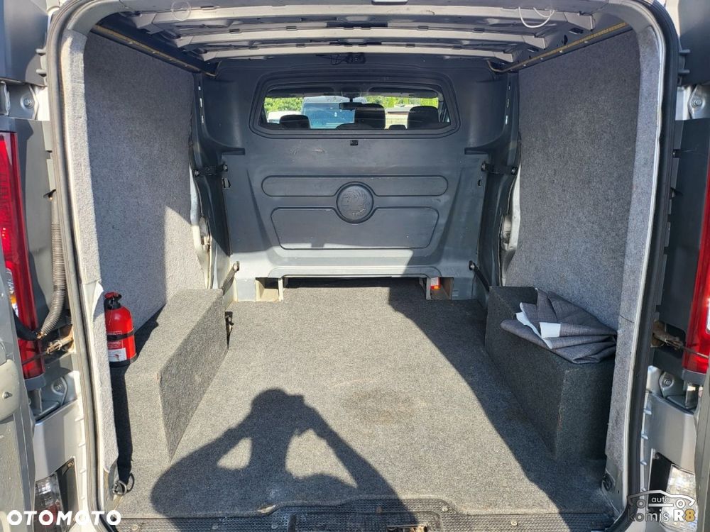Opel Vivaro - 12
