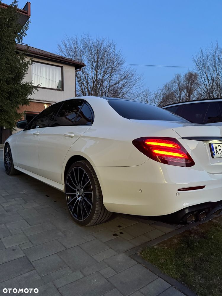 Mercedes-Benz Klasa E - 6