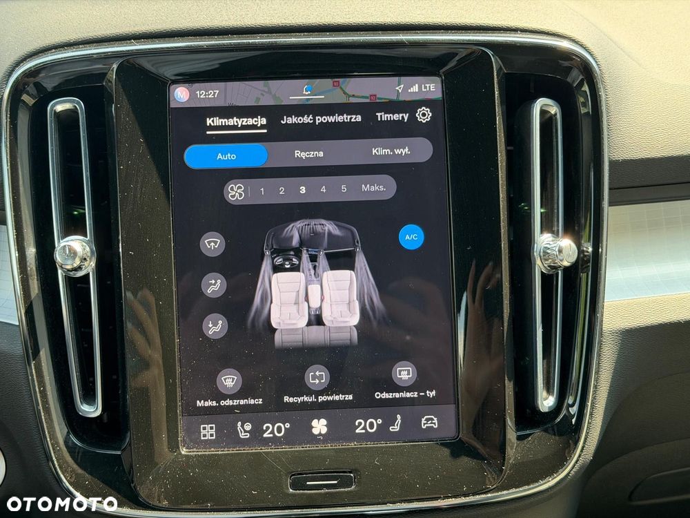 Volvo XC 40 - 25