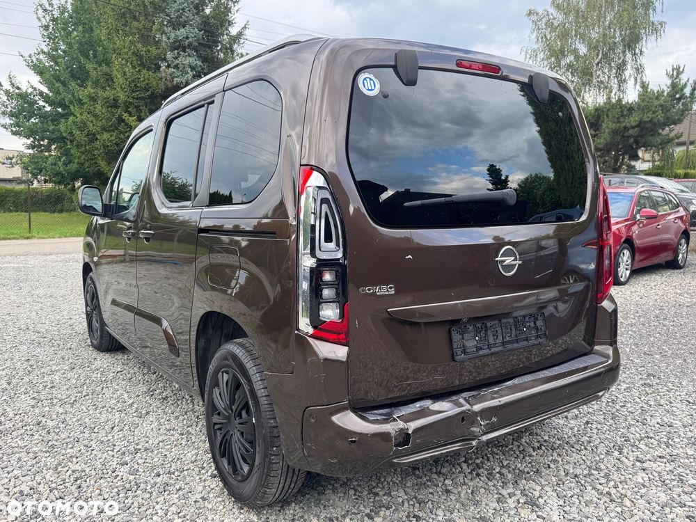Opel Combo 1.2 Turbo Start/Stop - 10
