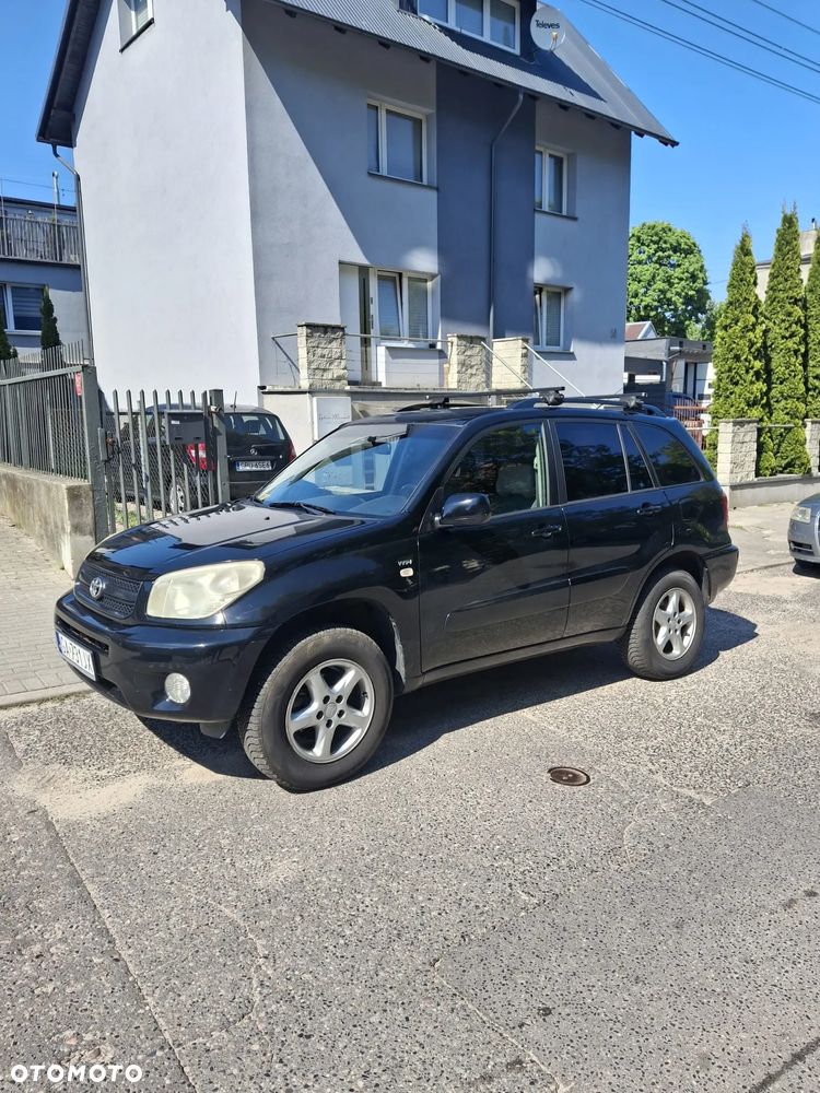 Toyota RAV4 2.0 VVT-i 4x4 - 4