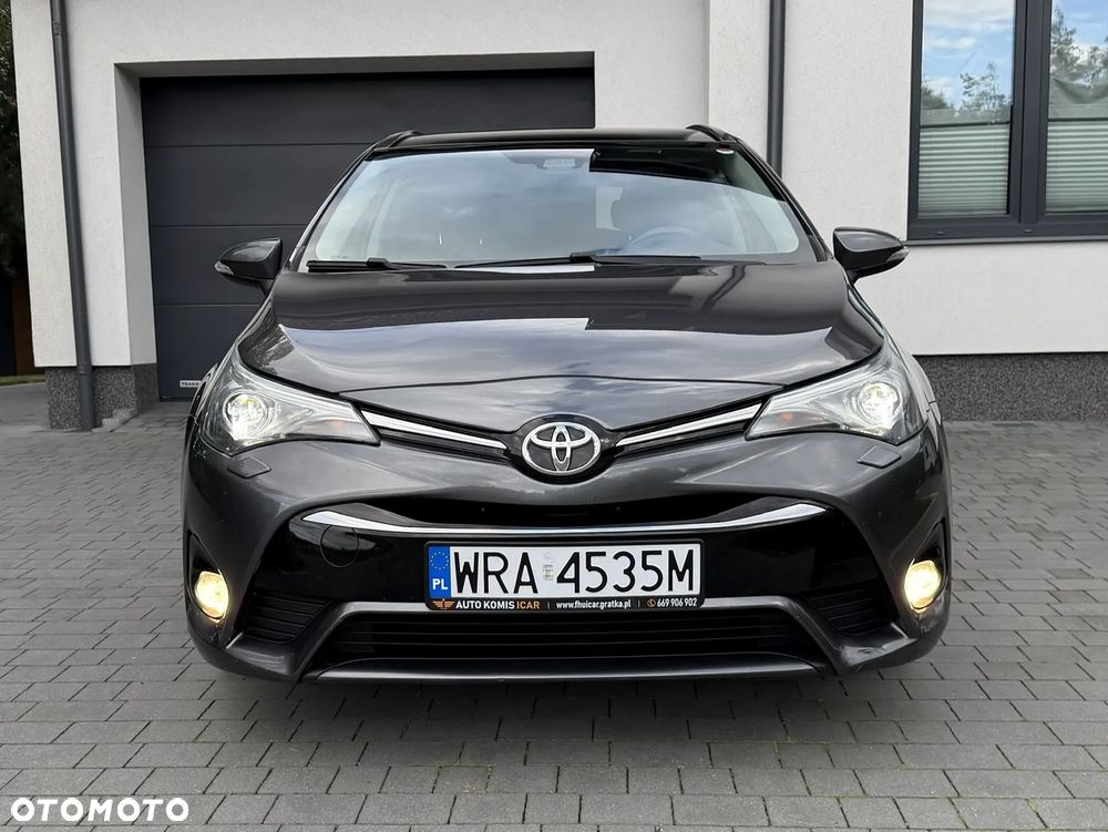 Toyota Avensis Touring Sports 1.8 Business Edition - 3