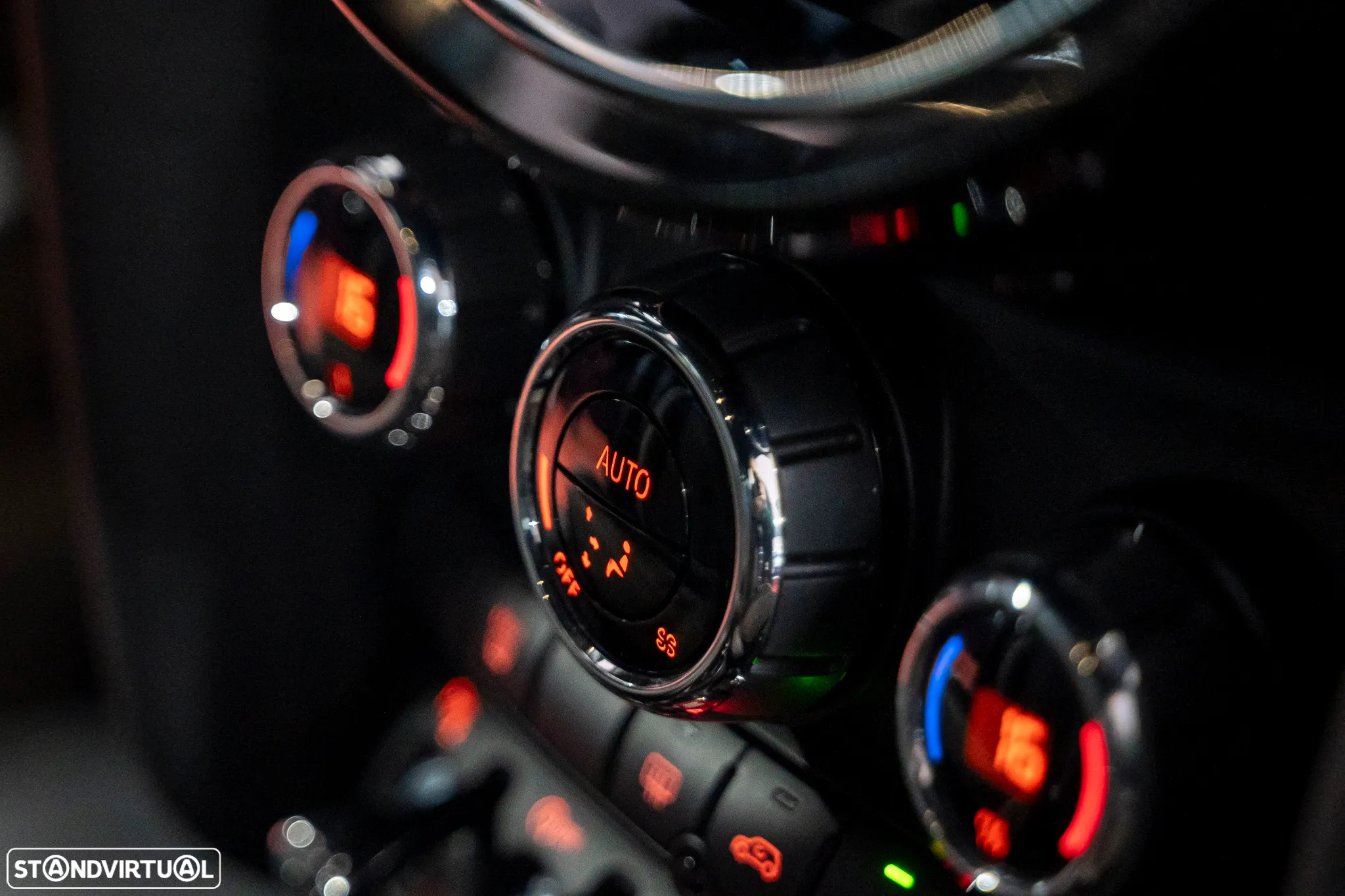 MINI 5 Portas One Auto - 39