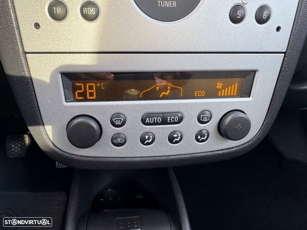 Opel Corsa 1.2 16V Sport - 7