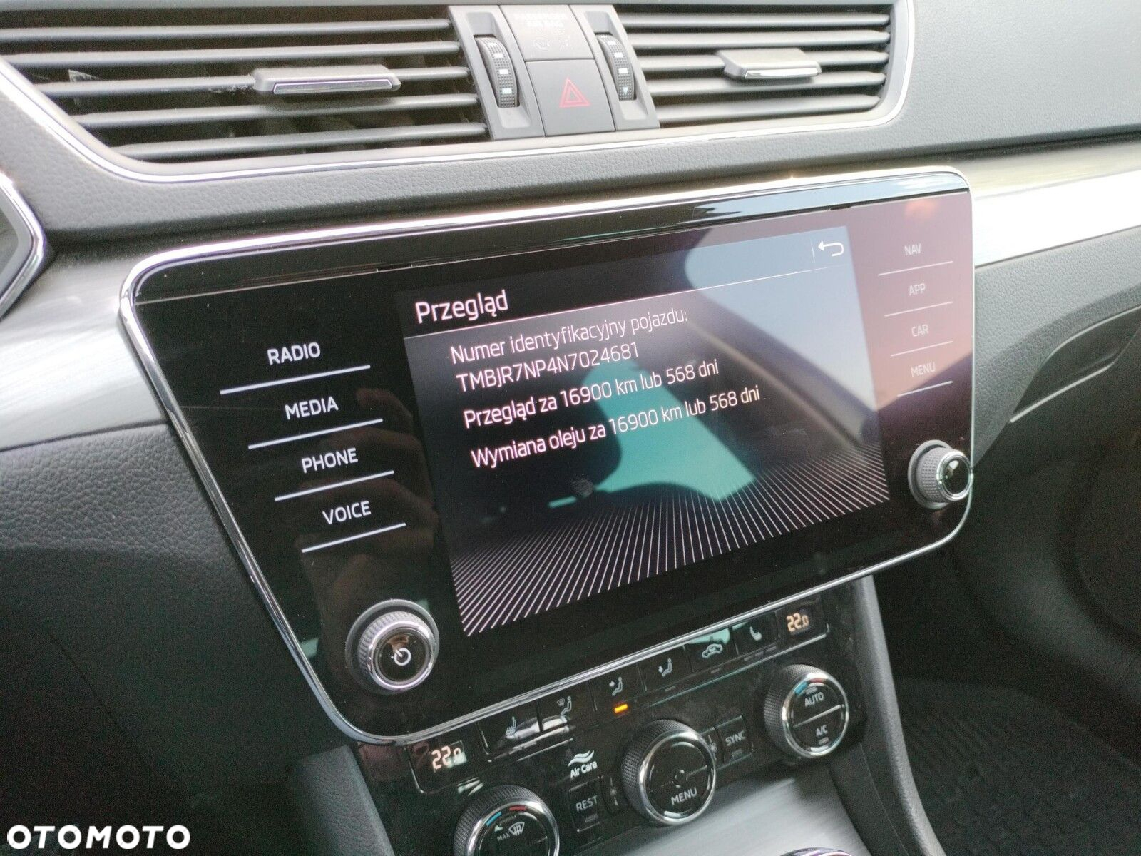 Skoda Superb 2.0 TDI SCR Style DSG - 19