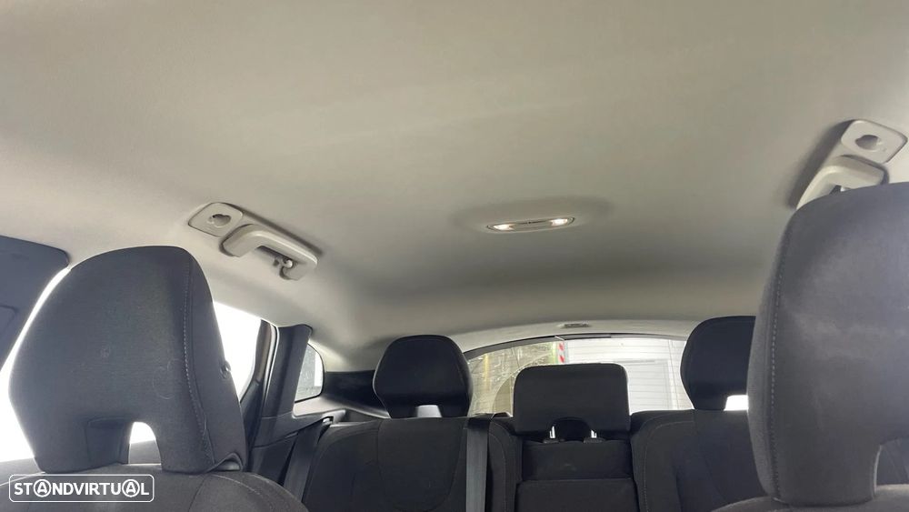 Volvo V40 Cross Country 1.6 D2 Momentum - 9