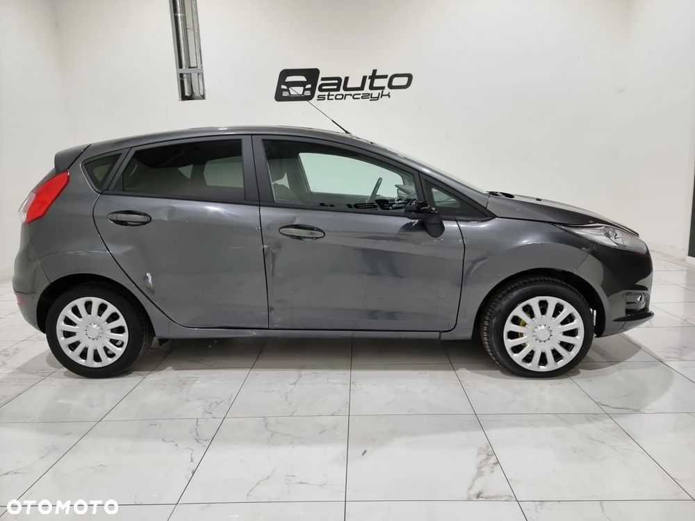 Ford Fiesta - 2
