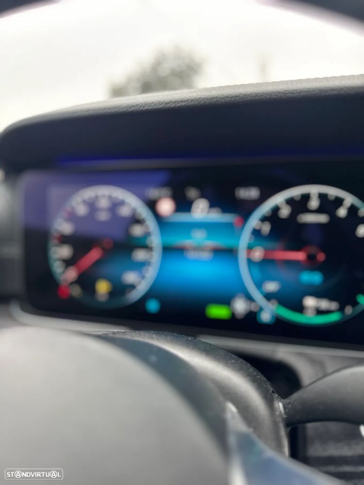 Mercedes-Benz E 300 de AMG Line - 14