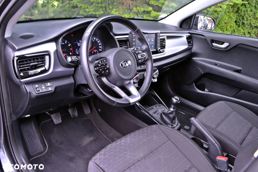 Kia Rio - 16