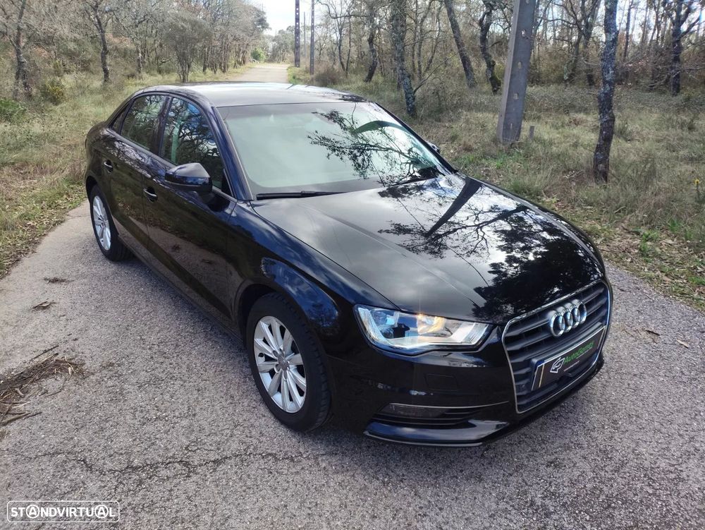 Audi A3 Limousine 1.6 TDI Business Line Attraction - 3