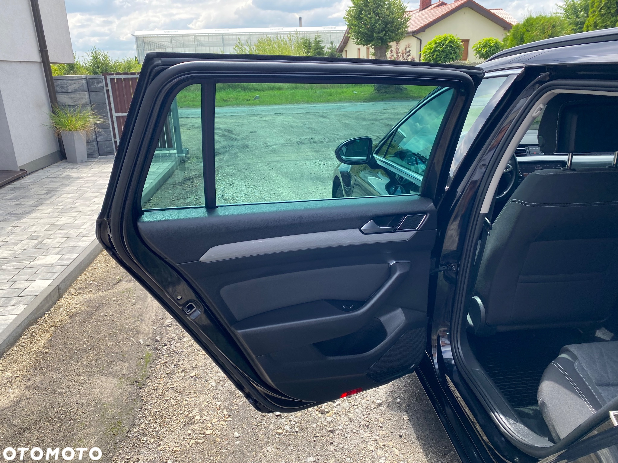 Volkswagen Passat Variant 2.0 TDI DSG (BlueMotion Technology) Comfortline - 24