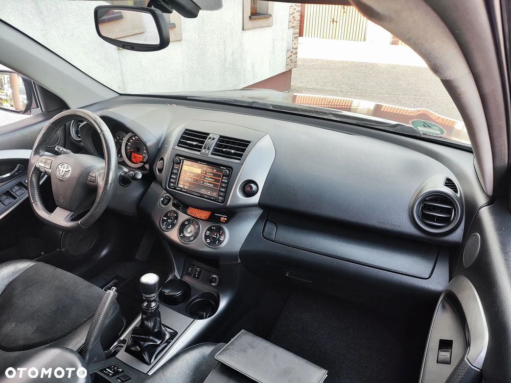 Toyota RAV4 2.0 4x2 Travel - 18