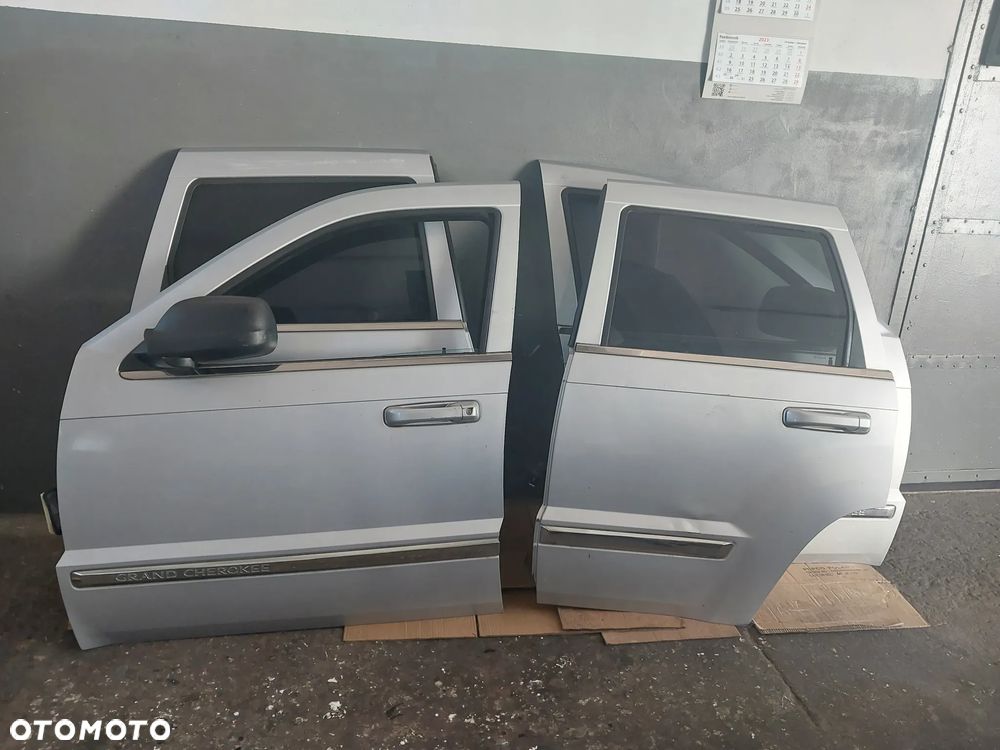 jeep grand cherokee wk drzwi - 1