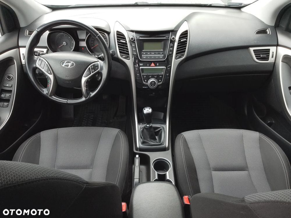 Hyundai i30 1.6 CRDi BlueDrive Comfort - 14