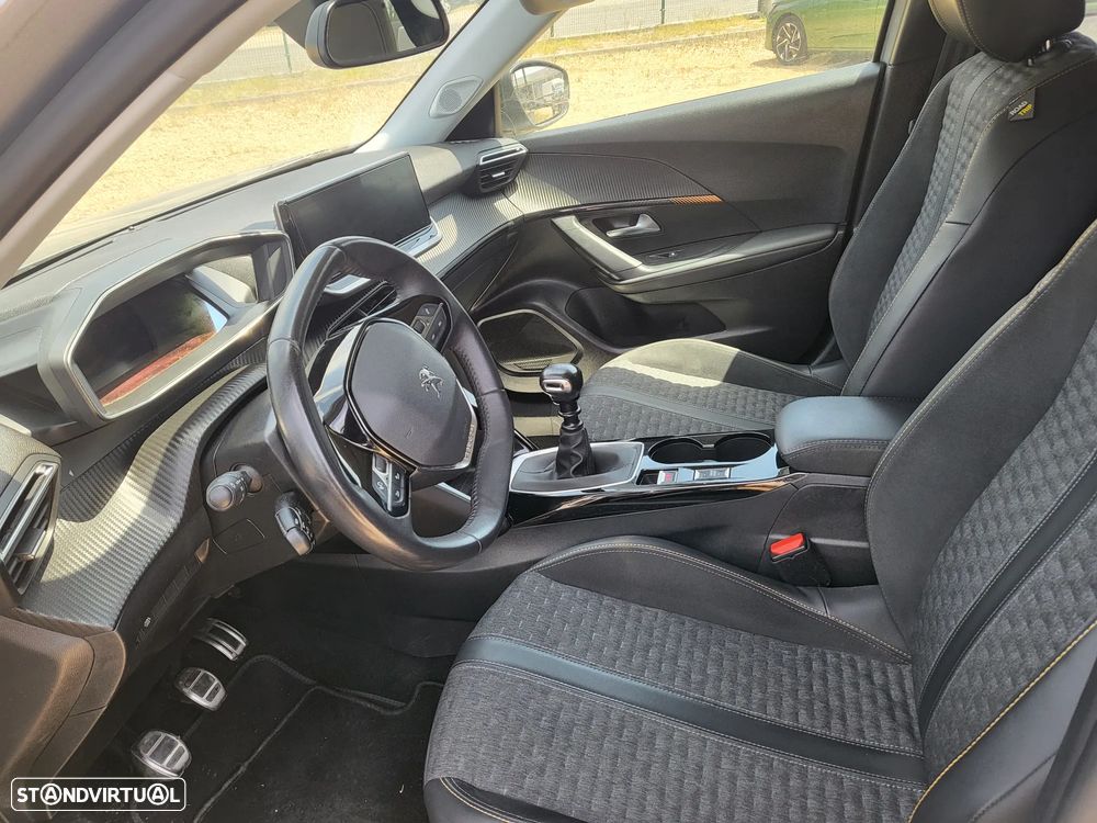Peugeot 2008 foto 5