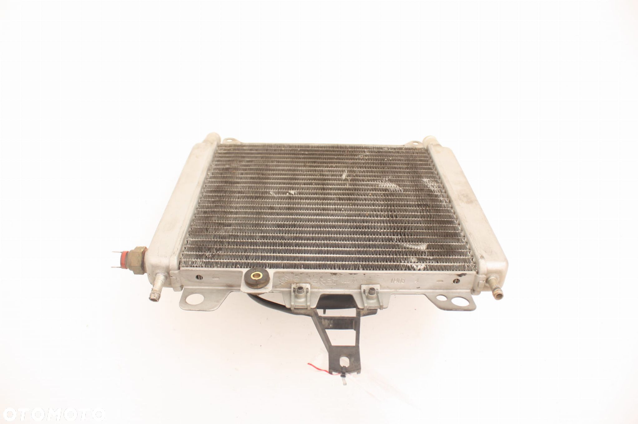 CHŁODNICA Z WENTYLATOREM Piaggio Beverly 125 250 - 1