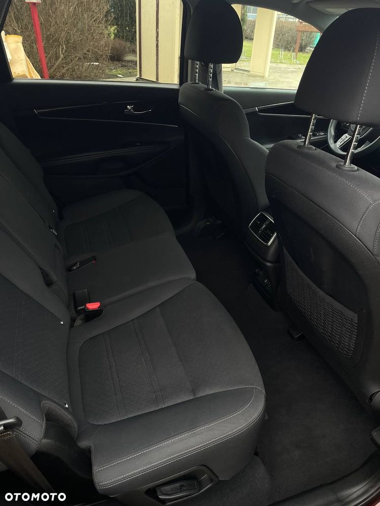 Kia Sorento 2.4 GDI 2WD Edition 7 - 9