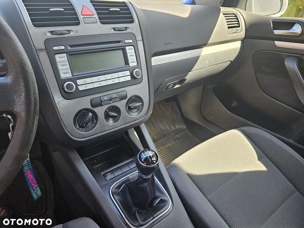 Volkswagen Golf 1.9 TDI Welcome - 4