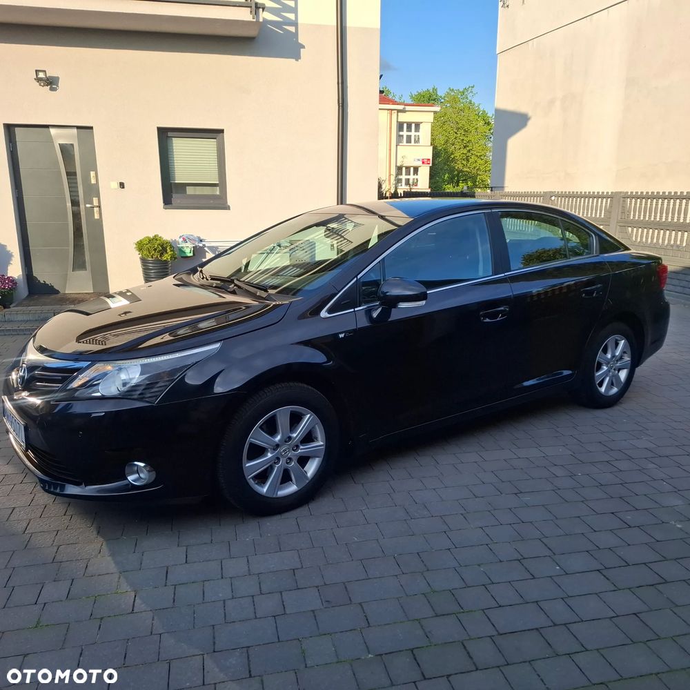 Toyota Avensis - 4