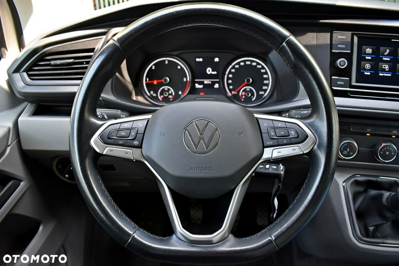 Volkswagen Transporter - 12