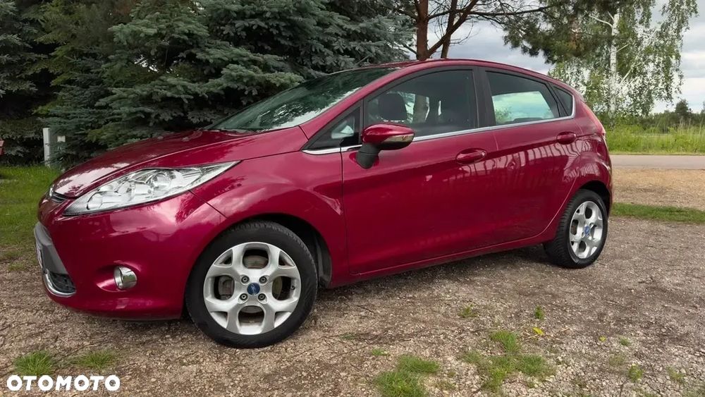 Ford Fiesta - 24