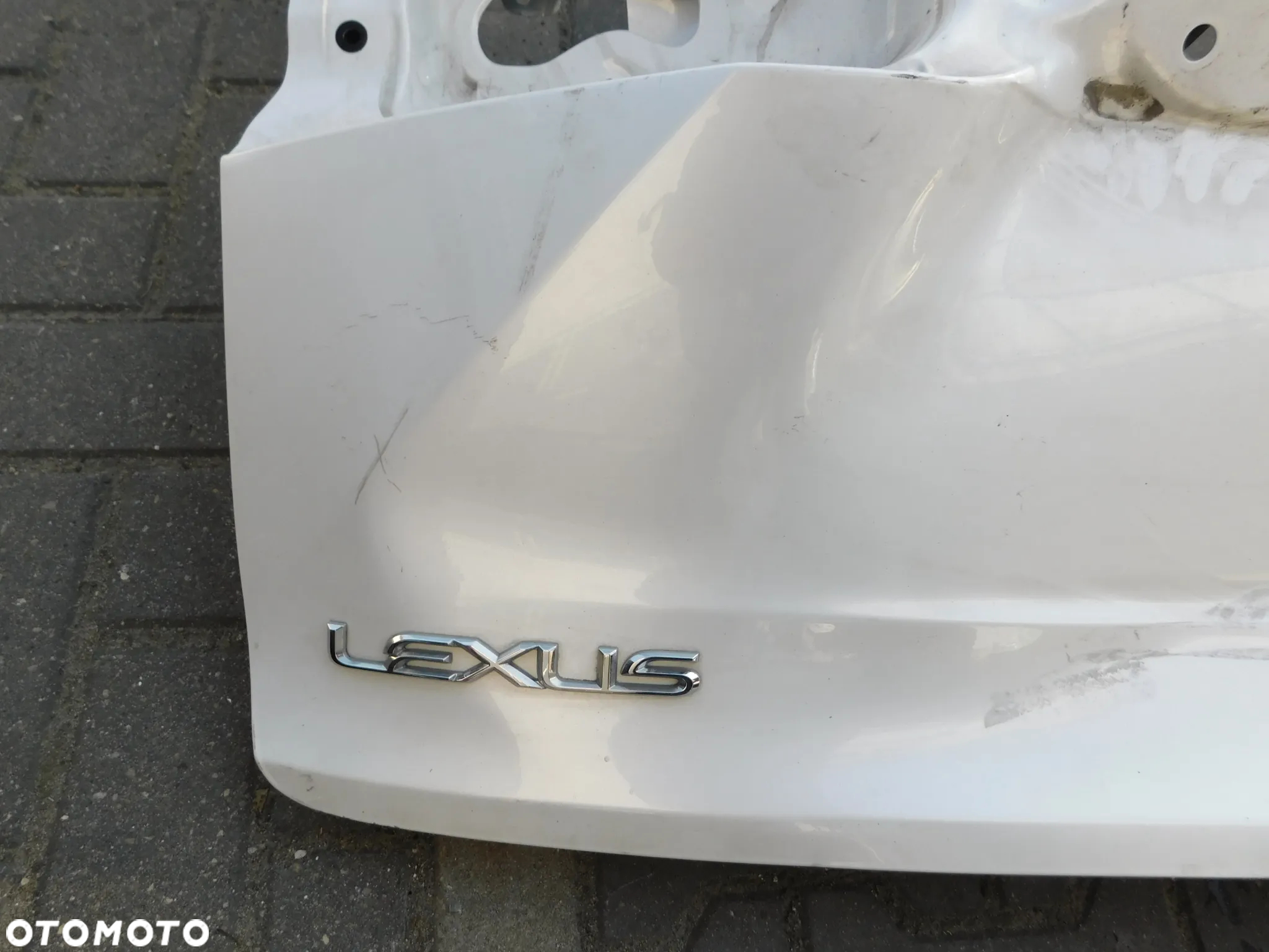 klapa bagażnika LEXUS NX300H NX 300H - 2