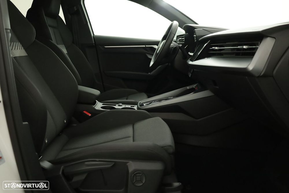 Audi A3 Sportback 30 TFSI Advanced S tronic - 21