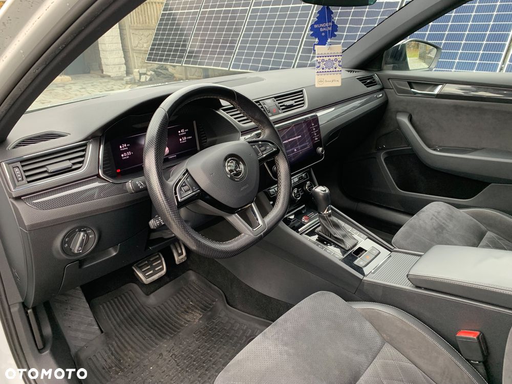 Skoda Superb 2.0 TDI 4x4 Sportline DSG - 8